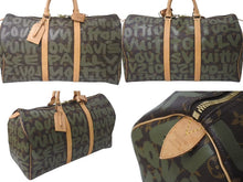 Load image into Gallery viewer, 極美品 LOUIS VUITTON ルイヴィトン モノグラム グラフィティ キーポル50 M92196 ブラウン カーキ ゴールド金具 中古 4c076091
