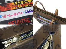 画像をギャラリービューアに読み込む, LOUIS VUITTON ルイヴィトン キャリーイット トートバッグ M45198 VHSプリント ブラウン ゴールド金具 美品 中古 4c076126