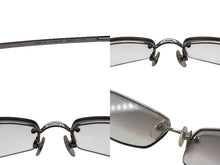 Load image into Gallery viewer, 極美品 CHANEL シャネル サングラス 4093-B c.124/6I サイズ56□16 130 ココマーク ラインストーン シルバー 中古 4c076182