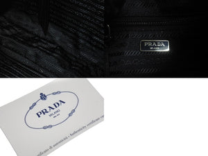 極美品 PRADA プラダ NEW VELA ショルダーバッグ スタッズ トライアングルロゴ 1BC087 ブラック レッド シルバー金具 中古 4c076186