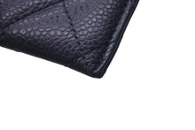 Load image into Gallery viewer, CHANEL シャネル カードケース マトラッセ 21番台 2015年 キャビアスキン ネイビー ゴールド金具 美品 中古 4c076195