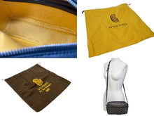 Load image into Gallery viewer, GOYARD ゴヤール カップヴェールPMバッグ ショルダーバッグ CAPVE2PMLTY01CL01P ブラック PVC レザー シルバー金具 美品 中古 4c076223