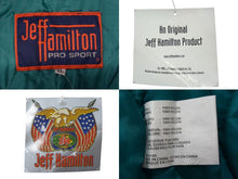Load image into Gallery viewer, 極美品 JEFF HAMILTON ジェフハミルトン ジャケット グリーン ナイロン フラッシャー付き サイズXL シルバー金具 中古 4c076235