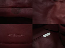 Load image into Gallery viewer, 極美品 BOTTEGA VENETA ボッテガヴェネタ イントレチャート トートバッグ ハンドバッグ レザー ボルドー ゴールド金具 中古 4c076348