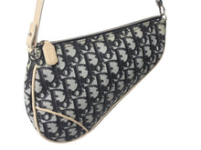 Load image into Gallery viewer, ChristianDior クリスチャンディオール サドルポーチ ワンショルダーバッグ トロッター柄 CR1021 ブラック アイボリー 美品 中古 4c076403