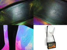 Load image into Gallery viewer, 極美品 LOUIS VUITTON ルイヴィトン M55932 モノグラム プリズム ソフトトランク ショルダーバッグ レザー ホログラム ブラック 中古 4c076409