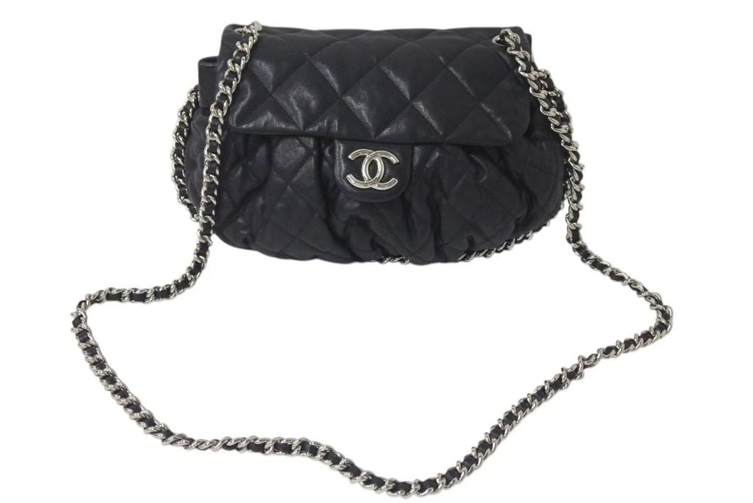 極美品 CHANEL シャネル マトラッセ チェーンアラウンド ショルダーバッグ ブラック 15番台 ラムスキン ココマーク シルバー金具 中古 4c076418