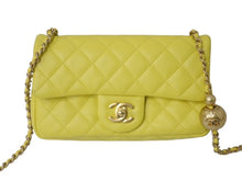 Load image into Gallery viewer, CHANEL シャネル ミニマトラッセ 20 ココボール チェーン ショルダーバッグ イエロー ラムスキン ランダム番台 ゴールド金具 美品 中古 4c076439