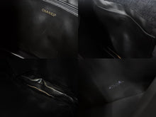 Load image into Gallery viewer, CHANEL シャネル トートバッグ ハンドバッグ 1番台 パイル ココマーク ロゴ ブラック 美品 中古 4c076444