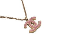 Load image into Gallery viewer, 極美品 CHANEL シャネル ココマーク ネックレス ペンダント 重量約6.2g 01A刻印 42cm ゴールド ピンク 真鍮 中古 4c076497