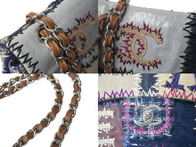 Load image into Gallery viewer, 極美品 CHANEL シャネル パッチワーク ツイード チェーンショルダーバッグ 16番台 シルバー金具 ココマーク ロゴ マルチ 中古 4c076525