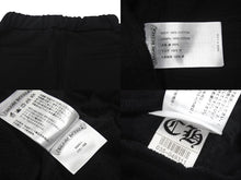 Load image into Gallery viewer, 新品未使用 CHROME HEARTS クロムハーツ スウェットパンツ サイズS ホースシュー サイドロゴ プリント ブラック 中古 4c076531