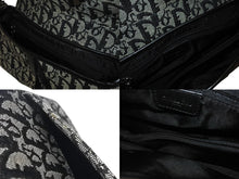 Load image into Gallery viewer, Christian Dior クリスチャンディオール トロッター サドルバッグ ブラック ガリアーノ期 シルバー金具 ワンショルダー ロゴ 美品 中古 4c076533