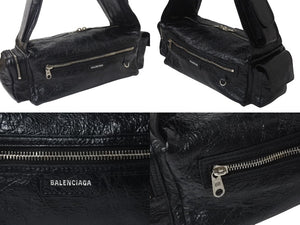 極美品 BALENCIAGA バレンシアガ スーパービジィ スモール スリングバッグ アリーナラムスキン 702167・1000・N527277 ブラック 中古 4c076535
