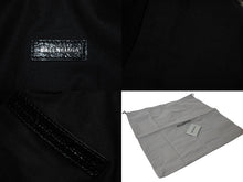 Load image into Gallery viewer, 極美品 BALENCIAGA バレンシアガ スーパービジィ スモール スリングバッグ アリーナラムスキン 702167・1000・N527277 ブラック 中古 4c076535