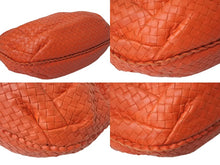 Load image into Gallery viewer, 極美品 BOTTEGA VENETA ボッテガ ヴェネタ イントレチャート セミショルダーバッグ 232499 ワンショルダーバッグ レザー レッド 美品 4c076573