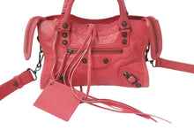 Load image into Gallery viewer, BALENCIAGA バレンシアガ ハンドバッグ Mini City ミニシティ ピンク レザー 300295 美品 中古 4c076582