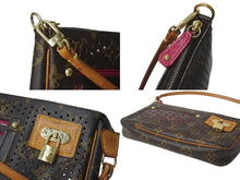 Load image into Gallery viewer, LOUIS VUITTON ルイヴィトン モノグラムペルフォ ポシェットアクセソワール アクセサリーポーチ M95183 フューシャ 美品 中古 4c076623