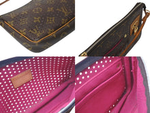 Load image into Gallery viewer, LOUIS VUITTON ルイヴィトン モノグラムペルフォ ポシェットアクセソワール アクセサリーポーチ M95183 フューシャ 美品 中古 4c076623