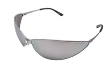 画像をギャラリービューアに読み込む, BALENCIAGA バレンシアガ SS24 RAZOR CAT キャットアイ サングラス ミラーレンズ シルバー BB0315S 001 XL 美品 中古 4c076737