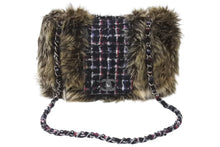 Load image into Gallery viewer, 極美品 CHANEL シャネル ファー ツイード チェーン ショルダーバッグ 14番台 マルチカラー シルバー金具 ココマーク 中古 4c070061