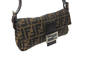 極美品 FENDI フェンディ マンマバケット ワンショルダーバッグ ズッカ柄 コットンキャンバス レザー シルバー金具 ブラウン 中古 4c070254 