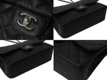 Load image into Gallery viewer, 極美品 CHANEL シャネル マトラッセ30 Wフラップ Wチェーン ショルダーバッグ 18番台 キャビアスキン ブラック シルバー金具 中古 4c070385