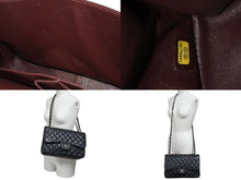 Load image into Gallery viewer, 極美品 CHANEL シャネル マトラッセ30 Wフラップ Wチェーン ショルダーバッグ 18番台 キャビアスキン ブラック シルバー金具 中古 4c070385