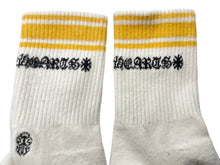 Load image into Gallery viewer, CHROME HEARTS クロムハーツ 靴下 ソックス ロゴ刺繍 イエロー FUCK YOU ホワイト コットン 良品 中古 4c071026