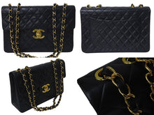 Load image into Gallery viewer, 極美品 CHANEL シャネル デカマトラッセ チェーンショルダーバッグ シングルフラップ 3番台 ブラック ゴールド金具 中古 4c074393