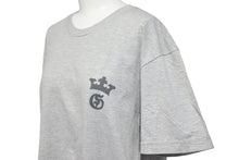 Load image into Gallery viewer, Gaboratory 半袖Tシャツ Mサイズ ガボラトリー GABOR ガボール シルバー アクセサリー グレー デカロゴ 中古 50247