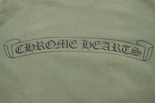 Load image into Gallery viewer, CHROME HEARTS クロムハーツ プリント 半袖Ｔシャツ カーキ 緑 ロゴ トップス 中古 50256