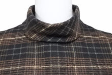 Load image into Gallery viewer, 極美品 CELINE セリーヌ クロップトップ 21AW フランネル チェック 2B543344P ブラウン サイズ38 レーヨン ウール 中古 50523