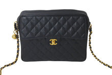 Load image into Gallery viewer, CHANEL シャネル ビジューチェーンショルダーバッグ マトラッセ 玉付きキャビアスキン 2番台 1992年 ブラック 美品 中古 50603