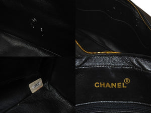 CHANEL シャネル ビジューチェーンショルダーバッグ マトラッセ 玉付きキャビアスキン 2番台 1992年 ブラック 美品 中古 50603