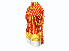 Load image into Gallery viewer, 極美品 ISSEY MIYAKE イッセイミヤケ プリーツ 長袖カットソー IM84-FJ966 サイズM ポリエステル レッド イエロー 中古 4b005083