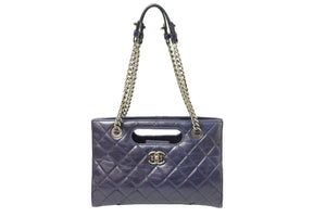 CHANEL シャネル ボーイシャネル ココマーク 2WAYチェーンショルダーバッグ 23番台 レザー ネイビー シルバー 美品 中古 51006