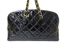 Load image into Gallery viewer, CHANEL シャネル マトラッセ エナメル チェーン ボストンバッグ 2番台 ブラック 黒 ゴールド金具 ココマーク 中古 51143