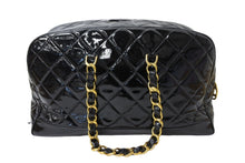Load image into Gallery viewer, CHANEL シャネル マトラッセ エナメル チェーン ボストンバッグ 2番台 ブラック 黒 ゴールド金具 ココマーク 中古 51143