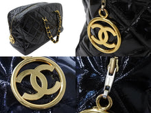 Load image into Gallery viewer, CHANEL シャネル マトラッセ エナメル チェーン ボストンバッグ 2番台 ブラック 黒 ゴールド金具 ココマーク 中古 51143
