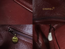 Load image into Gallery viewer, CHANEL シャネル マトラッセ エナメル チェーン ボストンバッグ 2番台 ブラック 黒 ゴールド金具 ココマーク 中古 51143