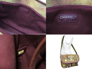 CHANEL シャネル エンブロイダリー メッセンジャーバッグ 20番台 グラフィティ エンブロイダリー カーキ A92790 美品 中古 51215