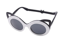 Load image into Gallery viewer, DOLCE&amp;GABBANA ドルチェアンドガッバーナ サングラス メガネ 猫耳 4289 43□20 プラスチック ブラック ホワイト 美品 中古 52238