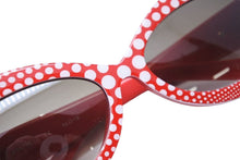 Load image into Gallery viewer, LOUIS VUITTON ルイ・ヴィトン サングラス 草間彌生 ドット柄 レッド ホワイト Z0479E ゴールド金具 美品 中古 52285