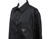 Load image into Gallery viewer, PRADA プラダ ジャケット Re-Nylon 20AW オーバーサイズ シャツジャケット ブラック ナイロン SC514 S202 1WQ8 美品 中古 52799