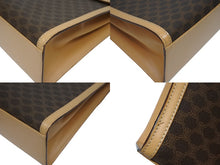 Load image into Gallery viewer, CELINE セリーヌ ハンドバッグ ショルダーバッグ 2WAY M 13 マカダム柄 PVC レザー ブラウン ゴールド金具 美品 中古 4b005293