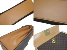 Load image into Gallery viewer, CELINE セリーヌ ハンドバッグ ショルダーバッグ 2WAY M 13 マカダム柄 PVC レザー ブラウン ゴールド金具 美品 中古 4b005293