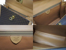Load image into Gallery viewer, CELINE セリーヌ ハンドバッグ ショルダーバッグ 2WAY M 13 マカダム柄 PVC レザー ブラウン ゴールド金具 美品 中古 4b005293