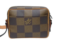 Load image into Gallery viewer, LOUIS VUITTON ルイヴィトン ナイルメッセンジャー PM ショルダーバッグ ダミエジャイアント NIGO N40359 ブラウン 美品 中古 4b005294