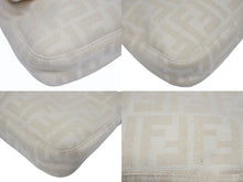 Load image into Gallery viewer, 極美品 FENDI フェンディ マンマバケット ワンショルダーバッグ 26424 ズッカ柄 キャンバス レザー ベージュ シルバー金具 中古 4b005302